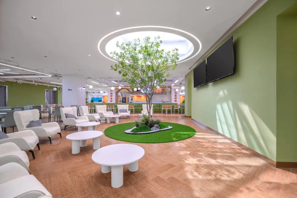 上海由由世紀廣場(chǎng)B1美食城